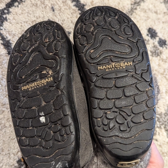 Manitobah Mukluks Waterproof Snowy Owlet, Size 8 - Picture 5 of 9